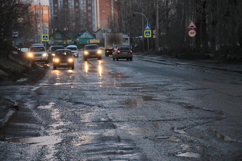 Активисты ОНФ в Коми направили властям новый рейтинг «убитых» дорог в регионе