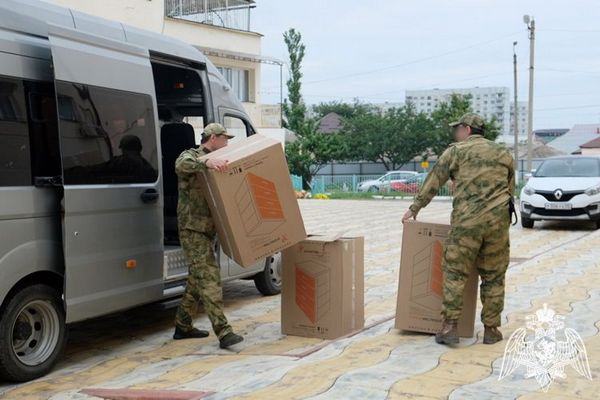 АКЦИЮ «ДОРОГОЮ ДОБРА» ПОДДЕРЖАЛИ РОСГВАРДЕЙЦЫ ИЗ ДАГЕСТАНА