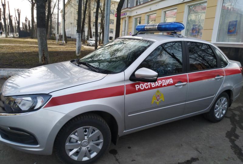 В Подмосковье сотрудники Ступинского ОВО задержали гражданку, устроившую дебош в магазине