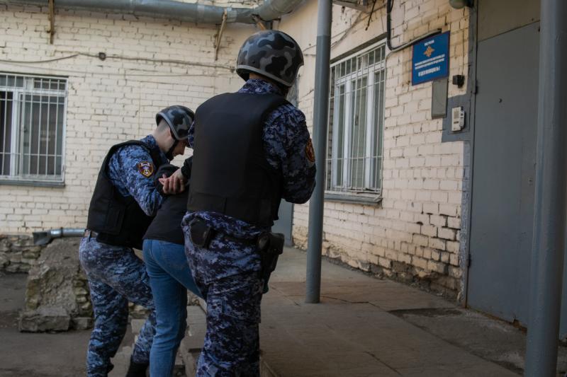 В Кирове росгвардейцы задержали подозреваемого в хулиганстве