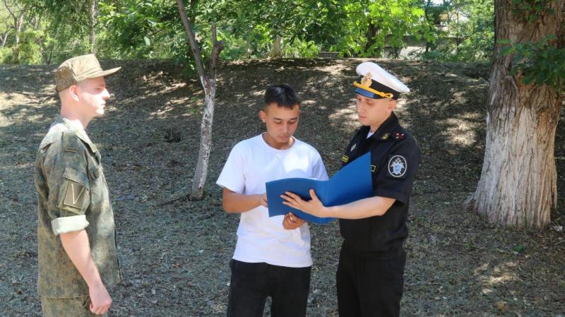 Военные следователи провели рейд по бывшим мигрантам в Феодосии