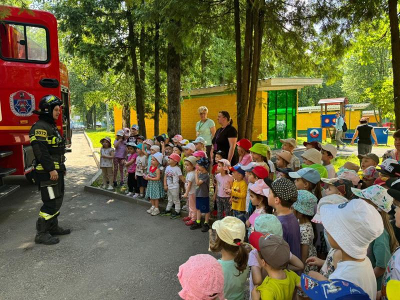 Безопасное лето продолжается: мастер-классы от московских спасателей