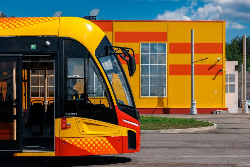 Аналогов нет: на ИННОПРОМе показали уникальный электробус производства «ПК Транспортные системы»