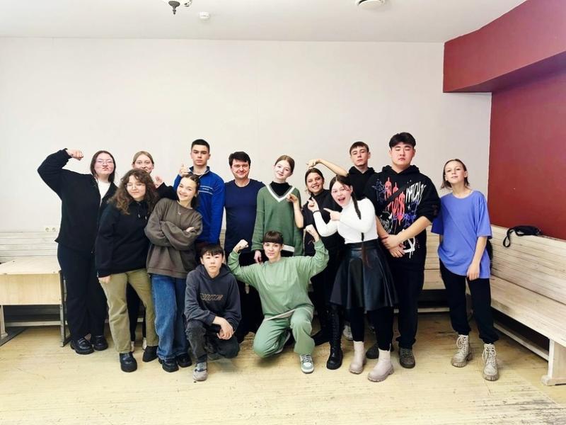 Одарённые дети окончили Байкальскую театральную школу - Театр, Культура и Концерт, Россия и Дети в Улан-Удэ