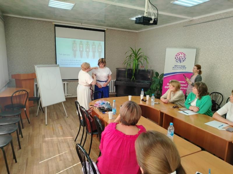 Проект «От сердца к сердцу» помогает раскрыть профессиональный потенциал женщин Новосибирской области