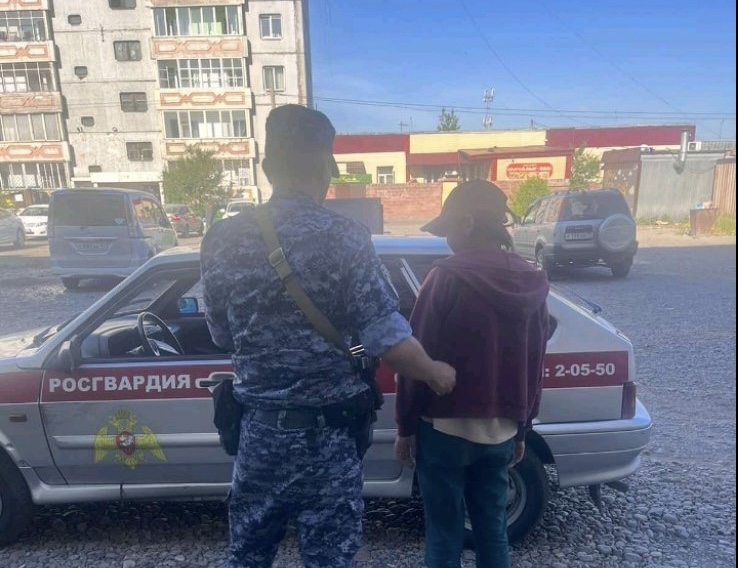 Росгвардейцы задержали злоумышленницу за кражу в Туве