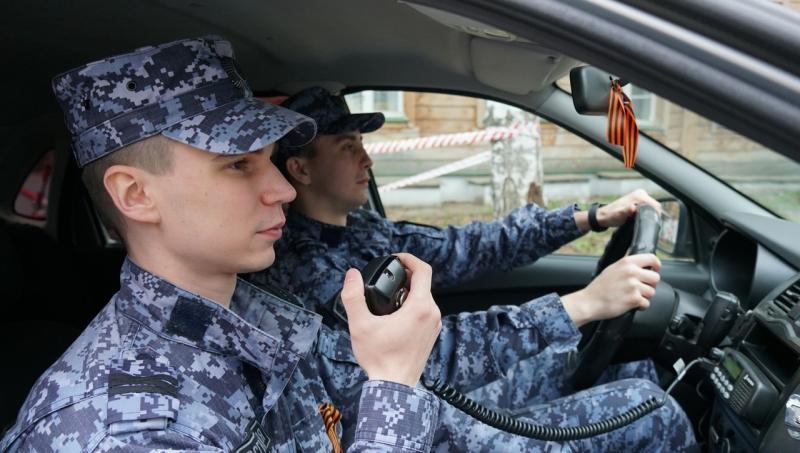 Кировчане узнали об условиях поступления на службу во вневедомственную охрану Росгвардии