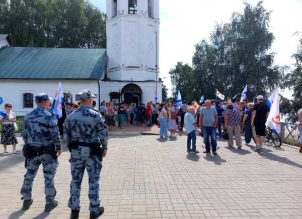 Росгвардия обеспечила безопасность массовых мероприятий по случаю Дня ВМФ в Ярославской области