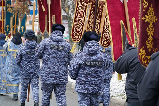 В Ульяновске росгвардейцы приняли участие в Крестном ходе с Казанской Жадовской иконой Божией Матери