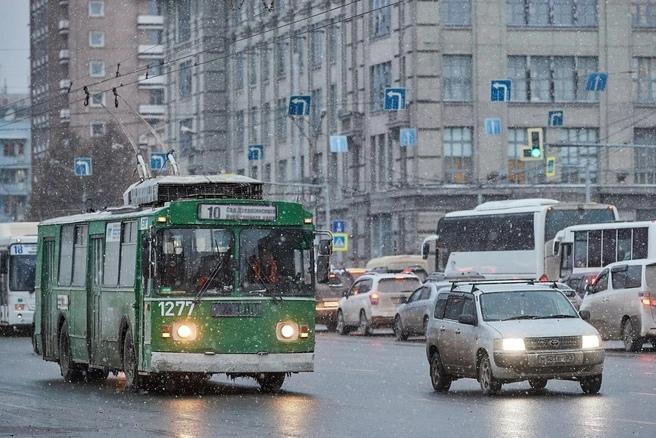 В Новосибирске планируют изменить 9 маршрутов общественного транспорта — кого коснутся перемены