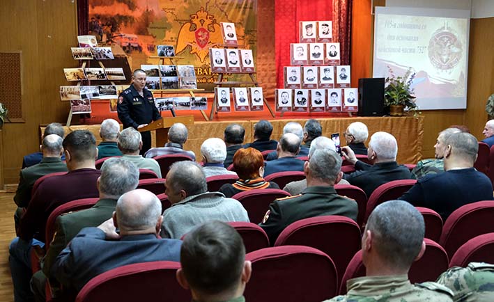 В Орле росгвардейцы отметили 105-летие воинской части войск правопорядка