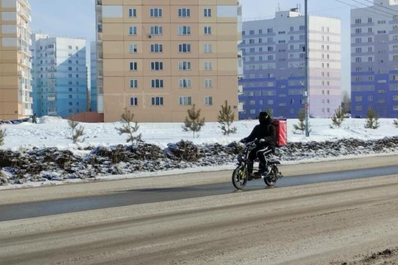Для курьеров в Новосибирске разработают отдельные правила движения