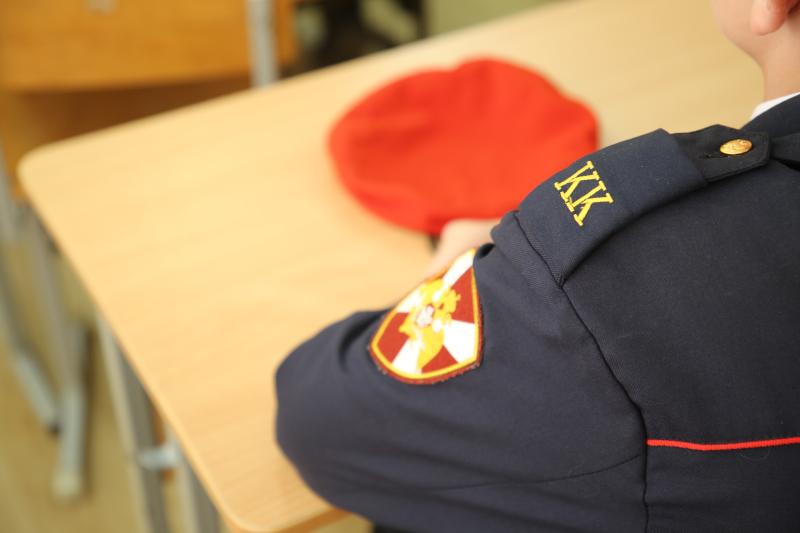 В Мордовии офицер Росгвардии провел урок мужества, посвященный Единому дню профилактики терроризма